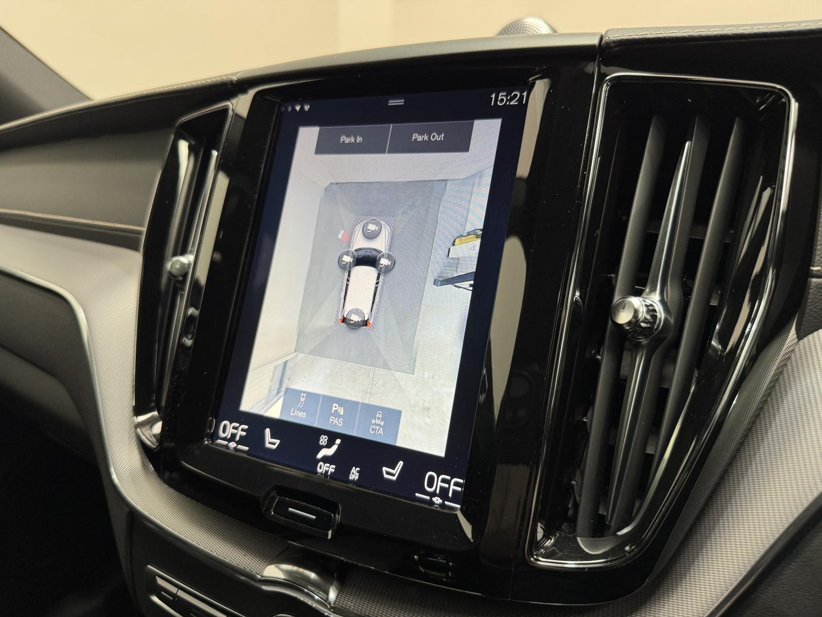 Volvo XC60 view 29