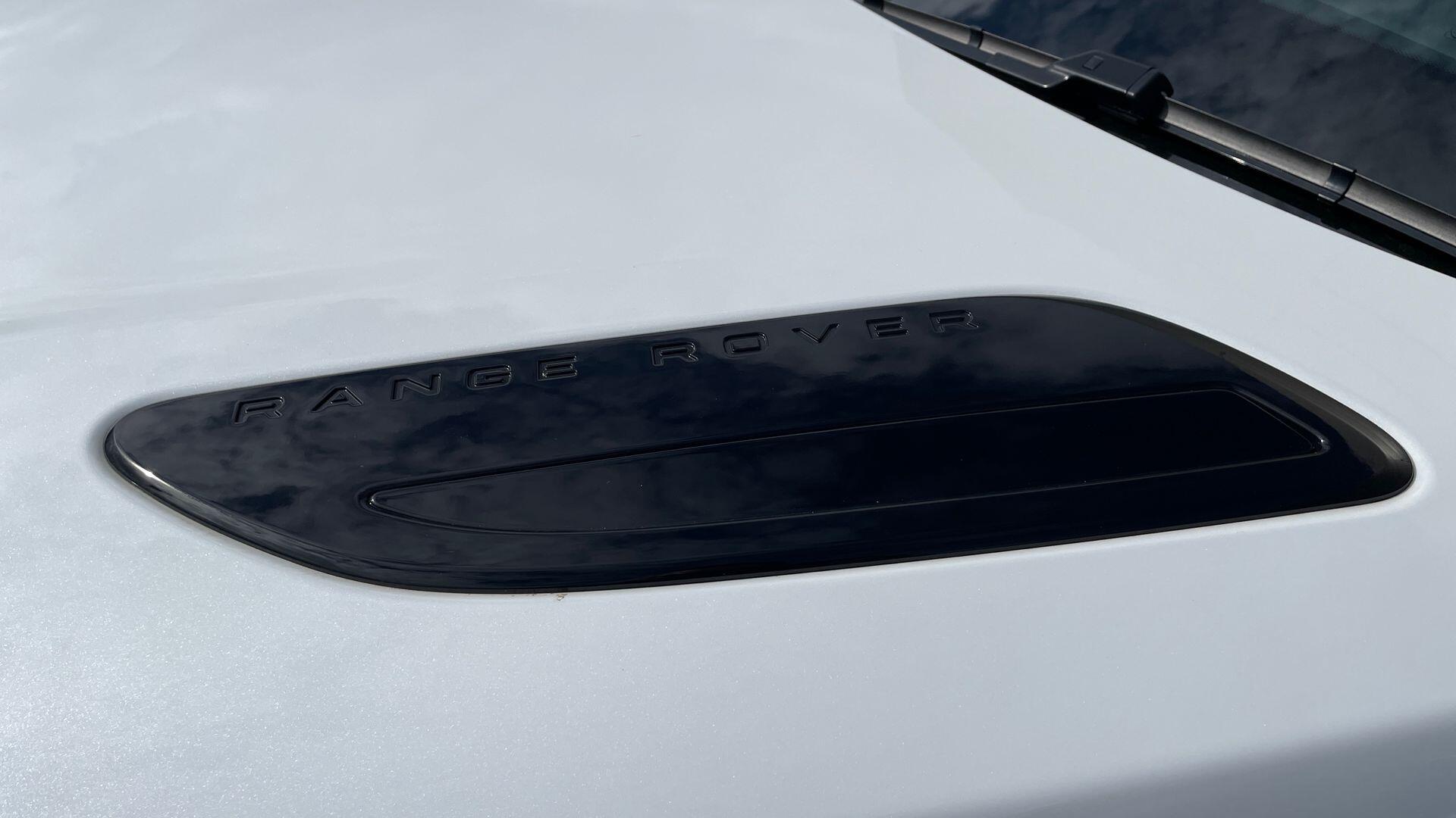 Land Rover Range Rover Velar view 28