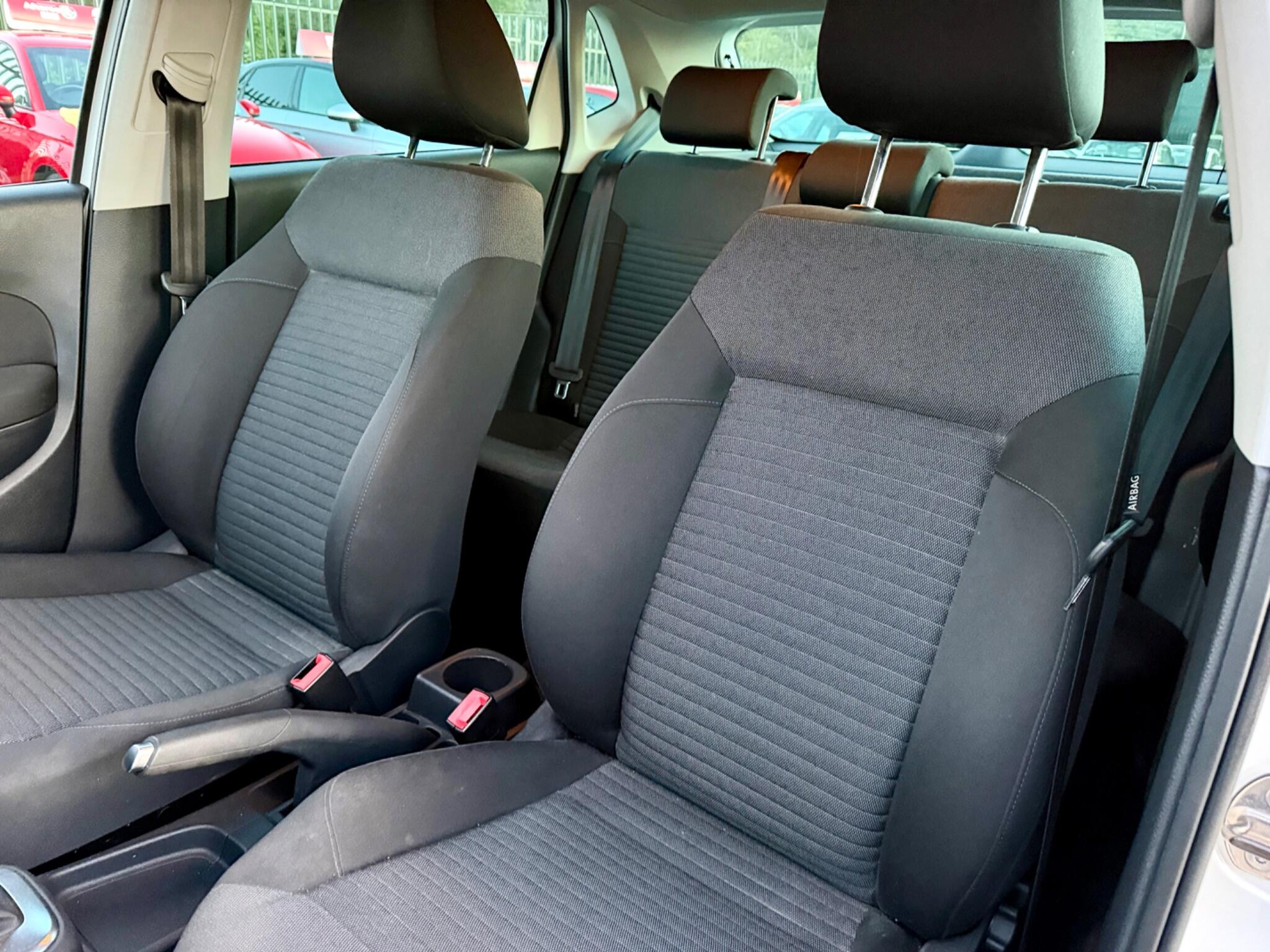 Volkswagen Polo view 52