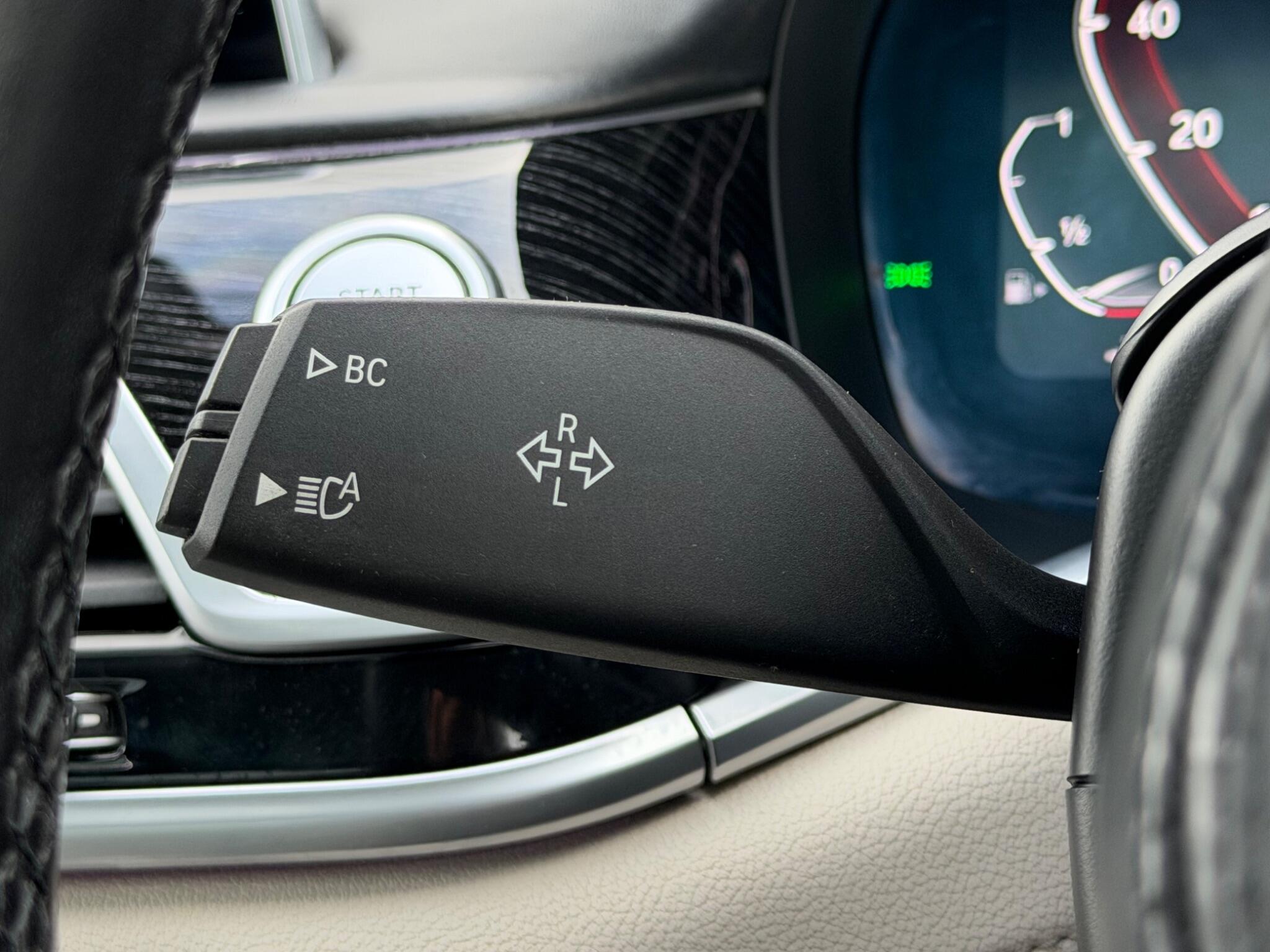 BMW 7 Series view 56