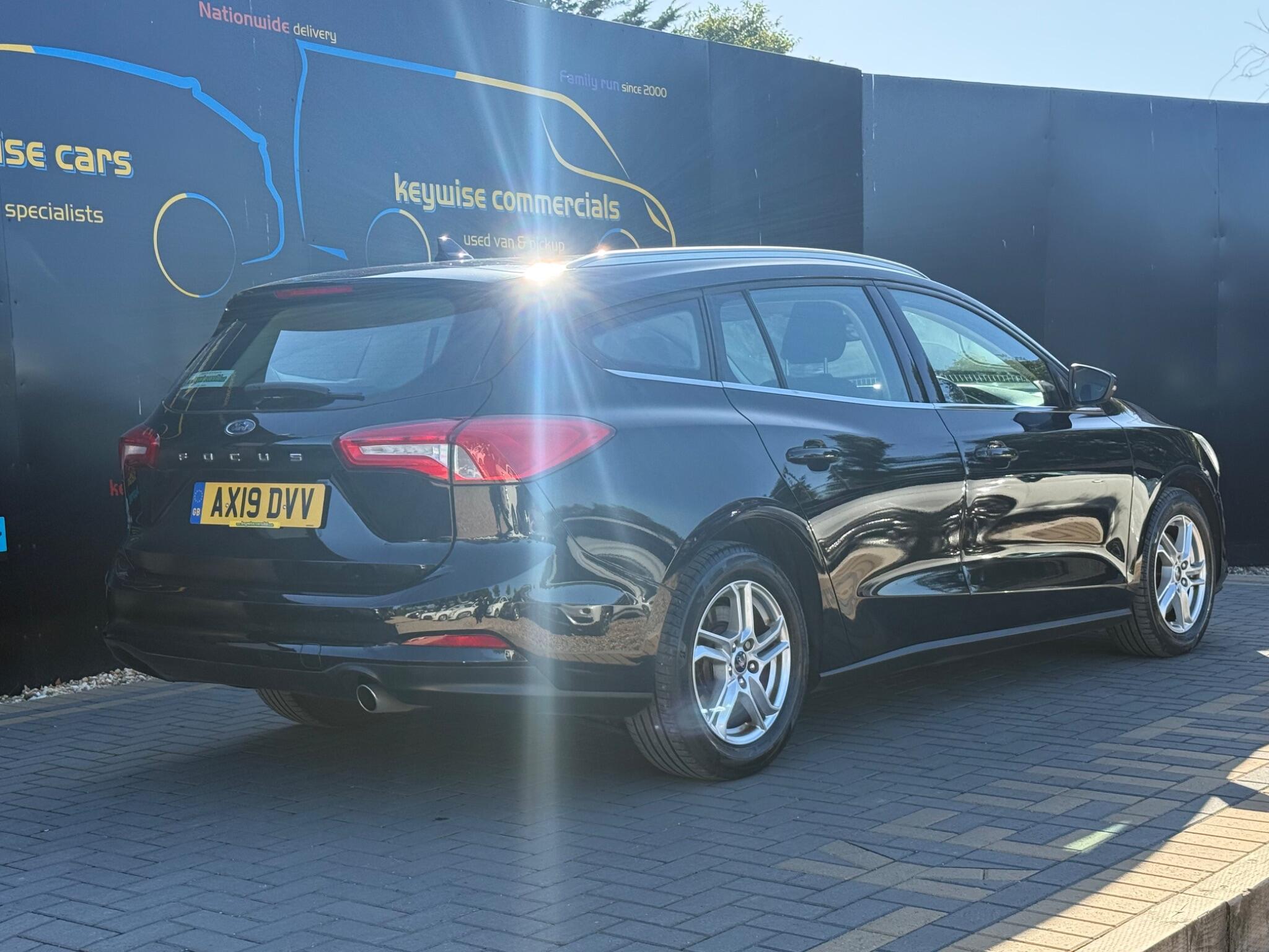 Ford Focus view 5