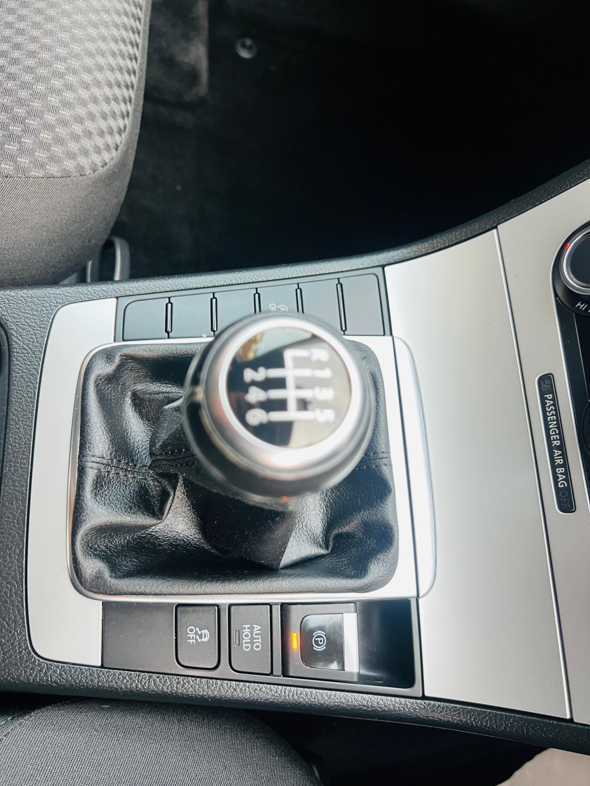 Volkswagen Passat view 77