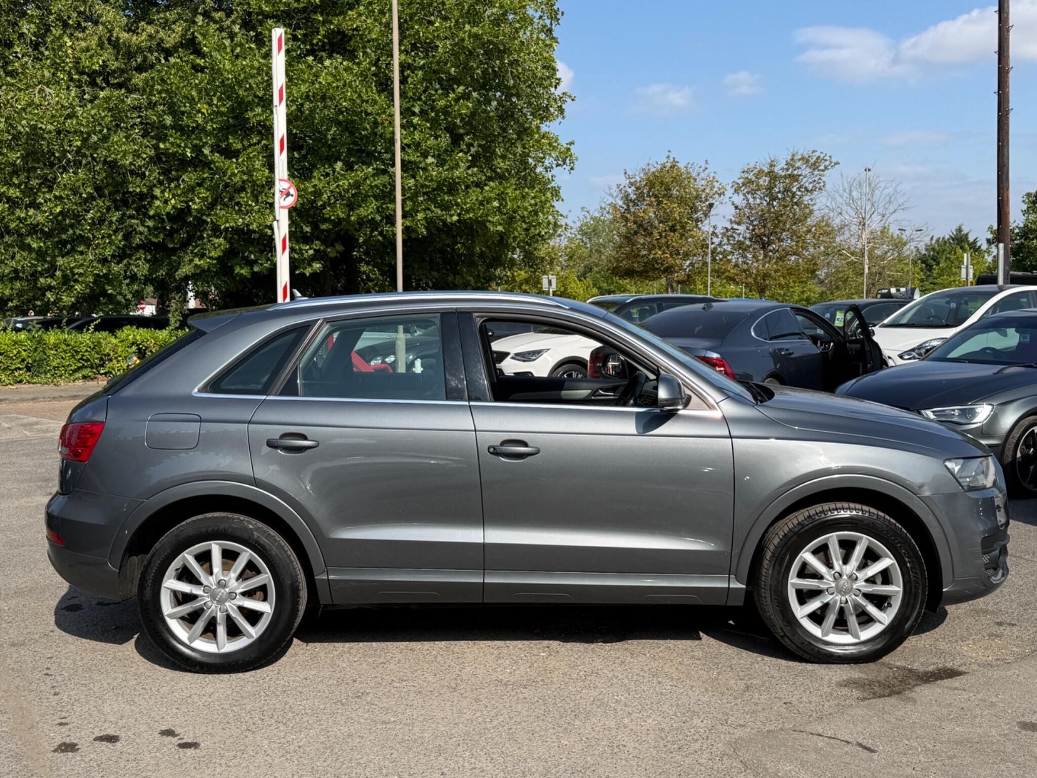 Audi Q3 - Image 19