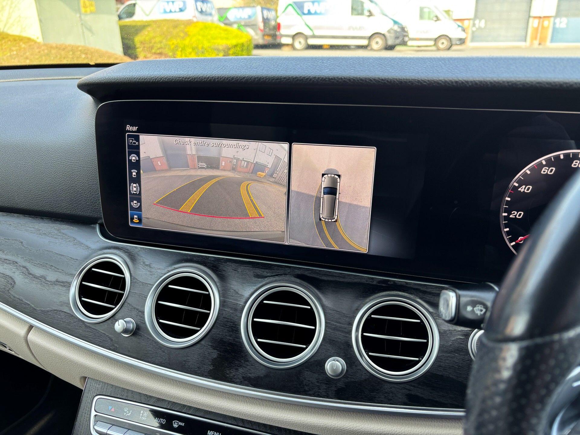 Mercedes-Benz E-Class view 11