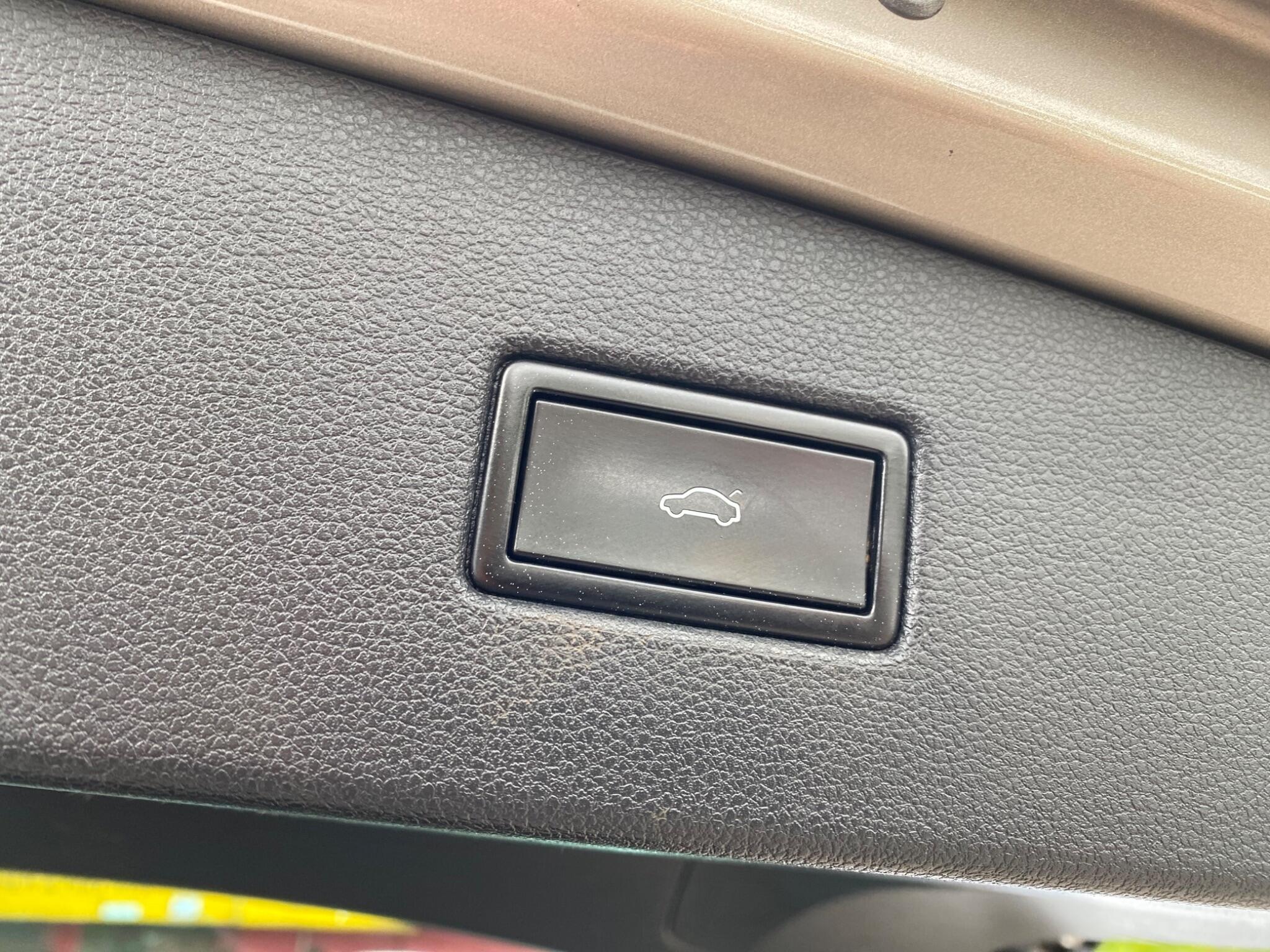 Volkswagen Tiguan view 42