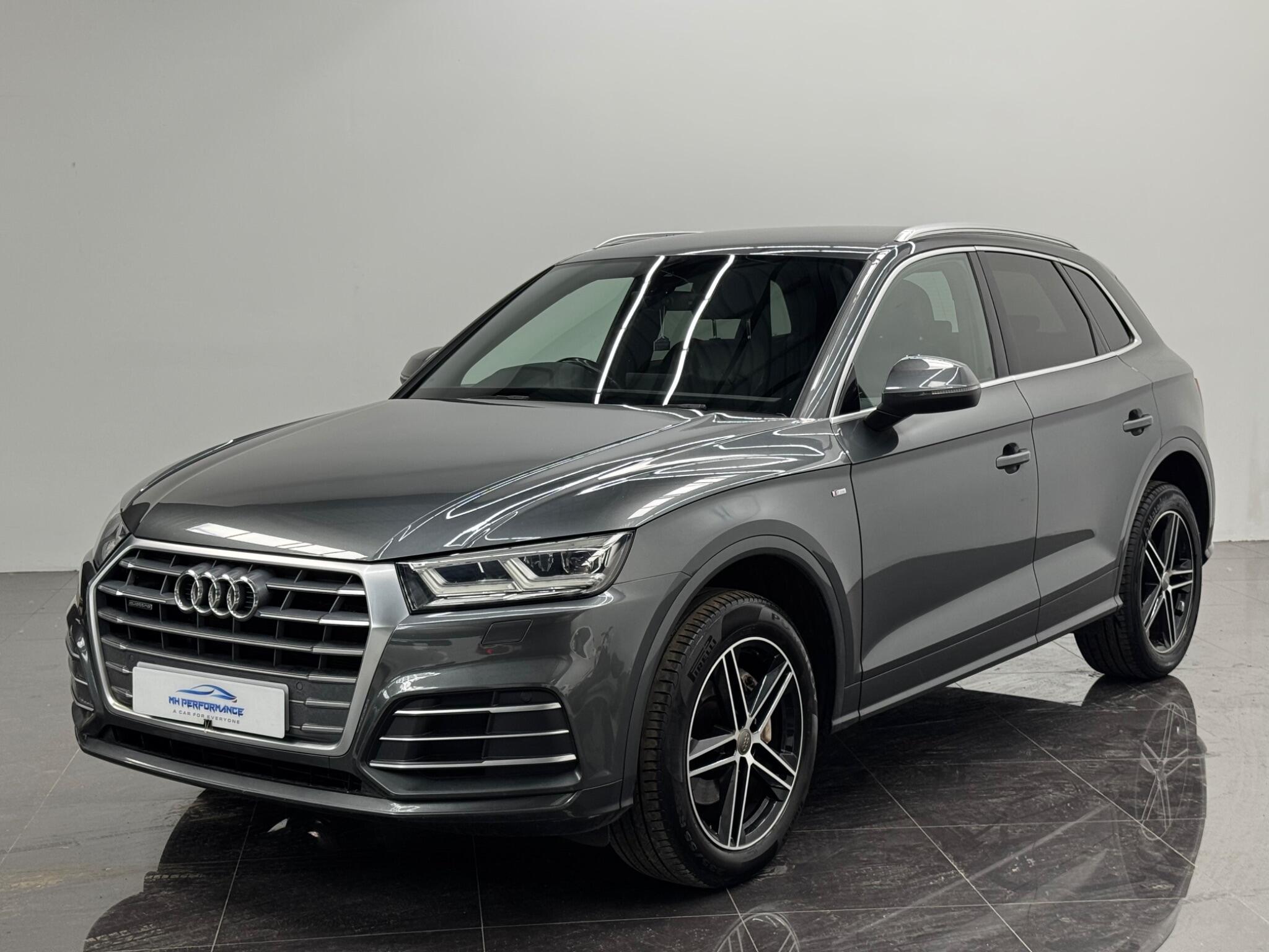 Audi Q5 view 32