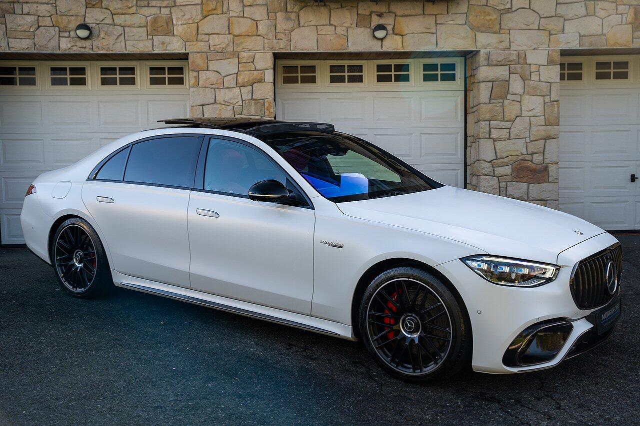 Mercedes-Benz S-Class view 2