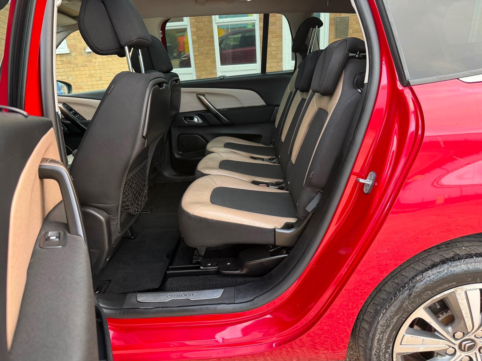 Citroen Grand C4 Picasso view 24