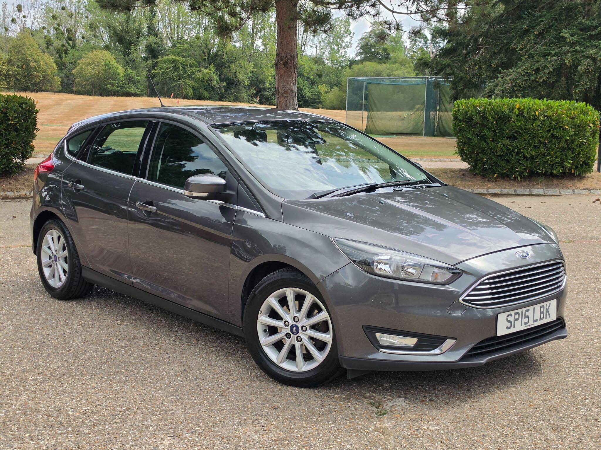 Ford Focus view 9