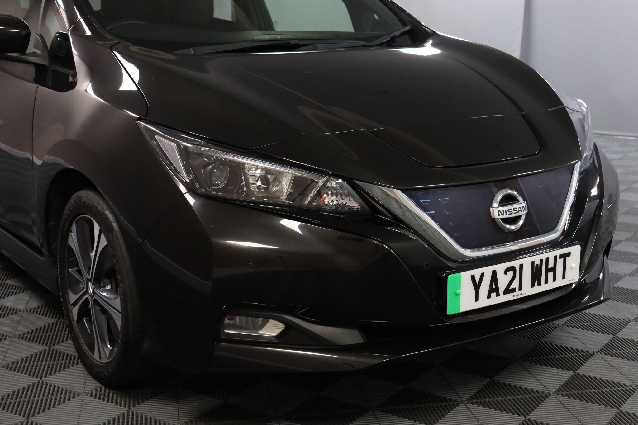 Nissan Leaf view 26