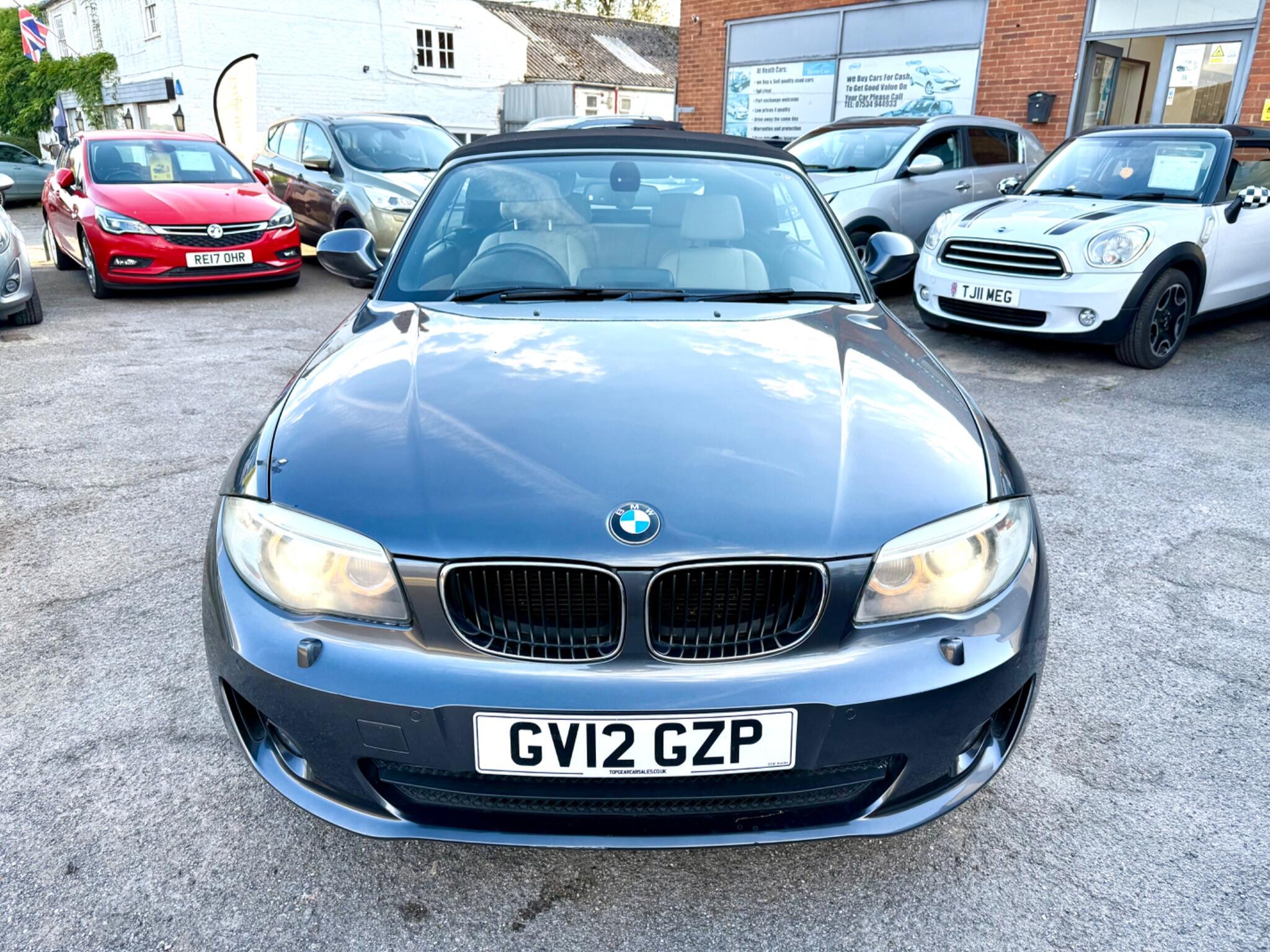 2012 BMW 1 Series image 14