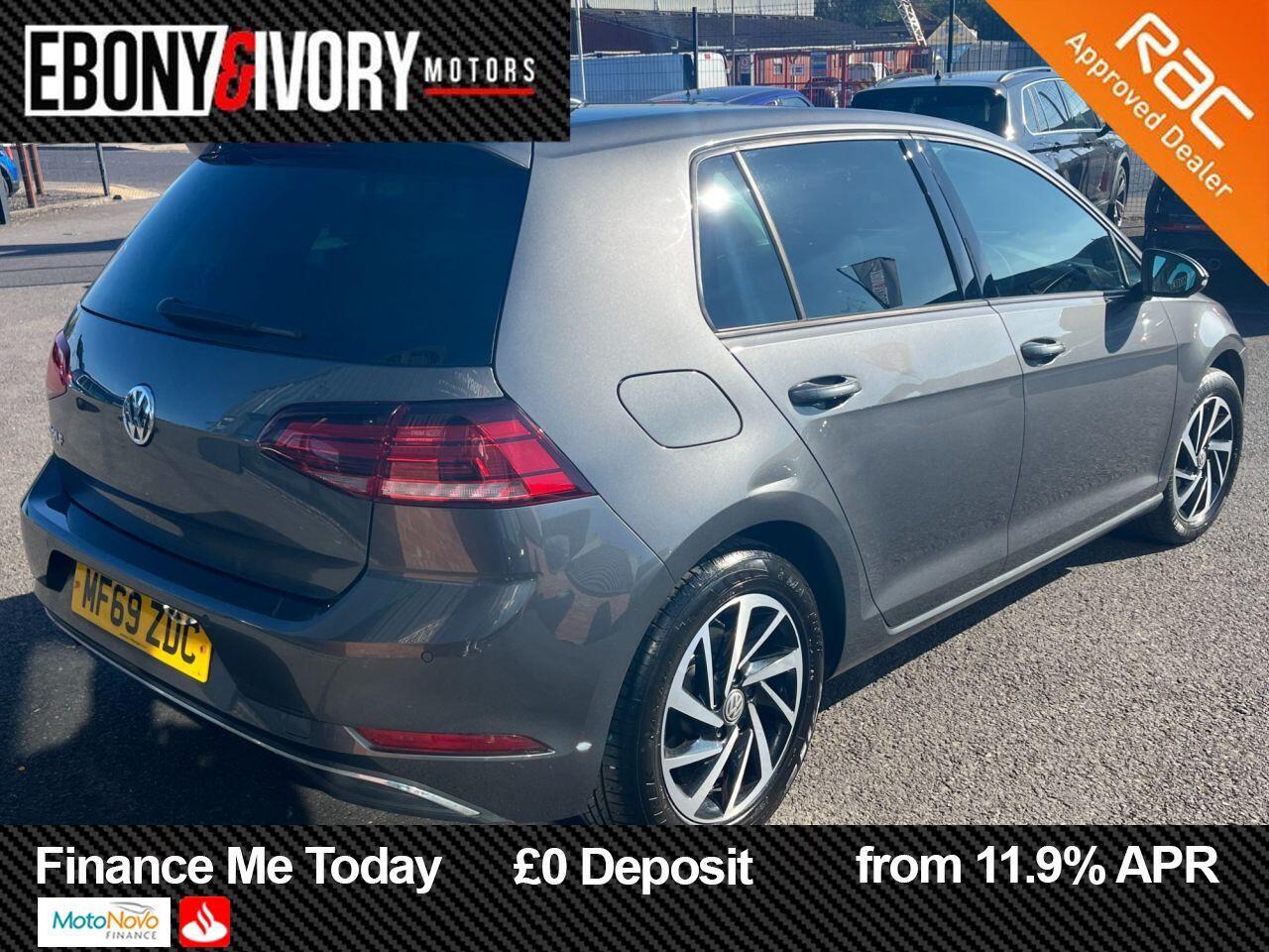 Volkswagen Golf view 5