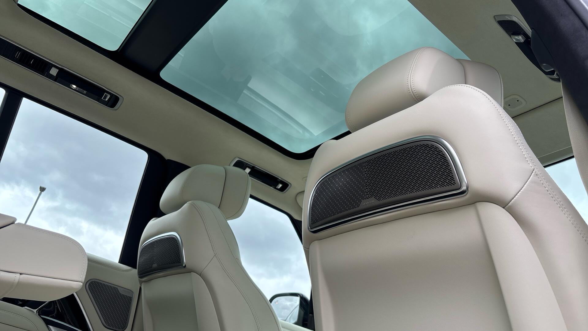 Land Rover Range Rover view 36
