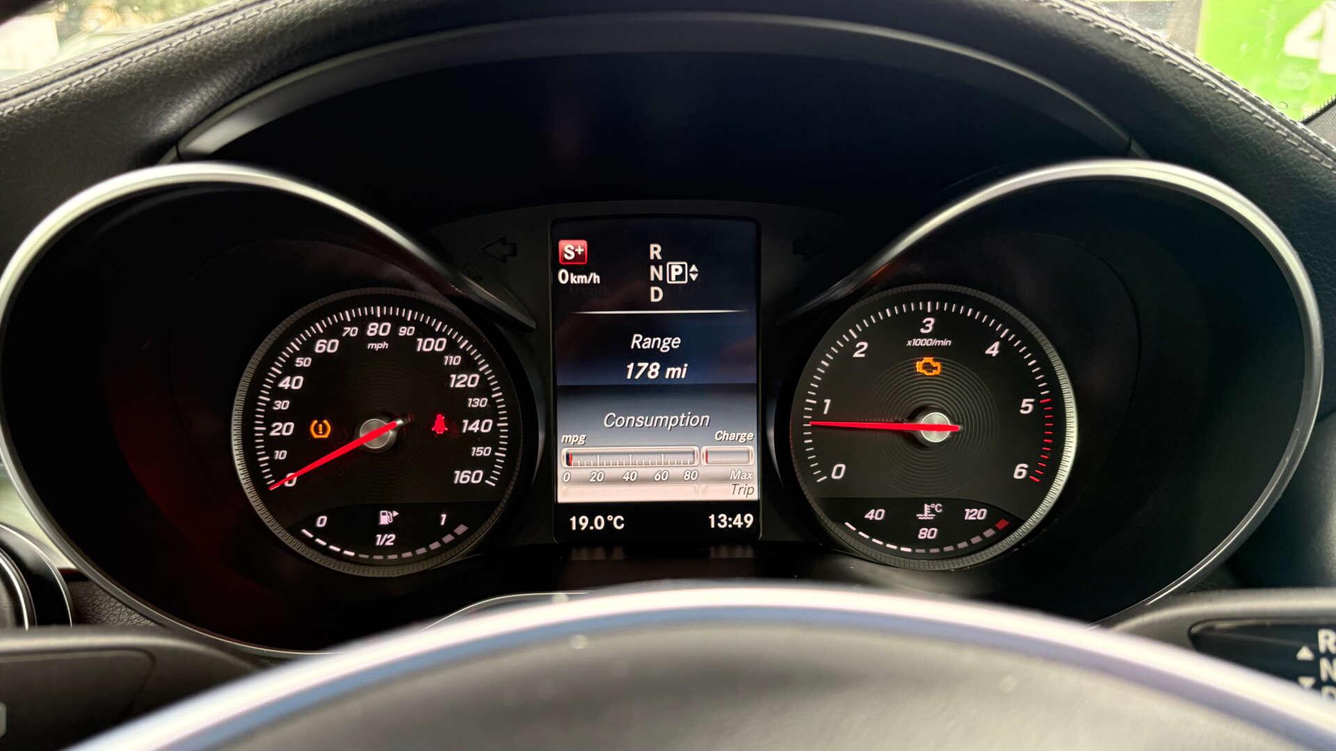 Mercedes-Benz C-Class view 15