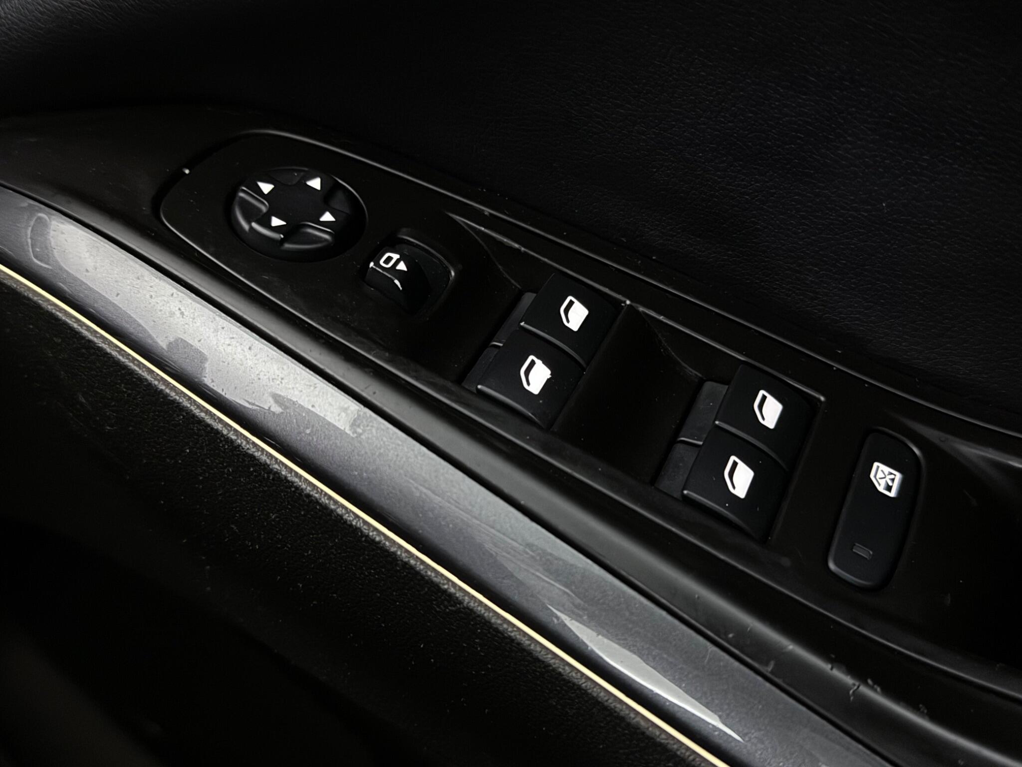 Vauxhall Grandland X view 19