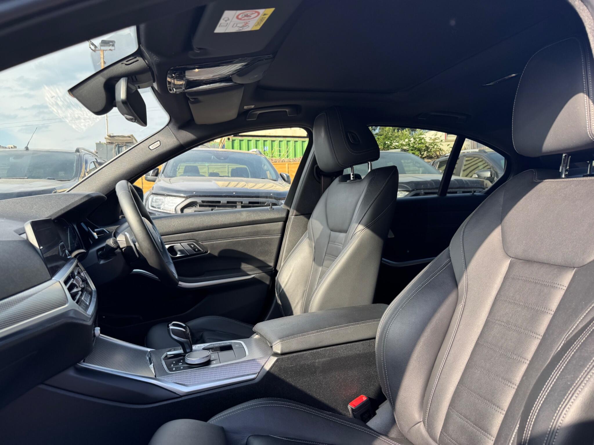 BMW 3 Series view 54