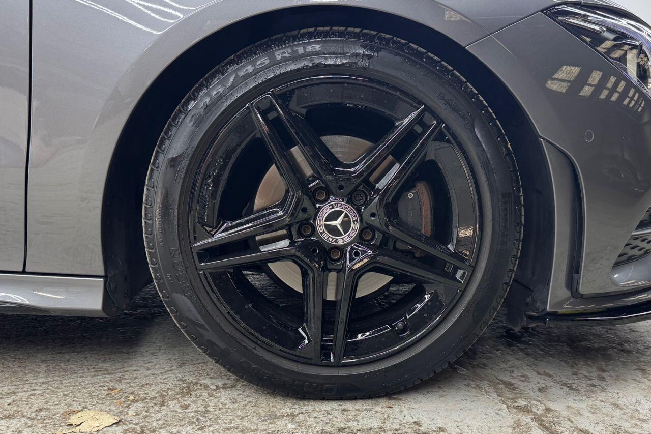 Mercedes-Benz Cla view 14