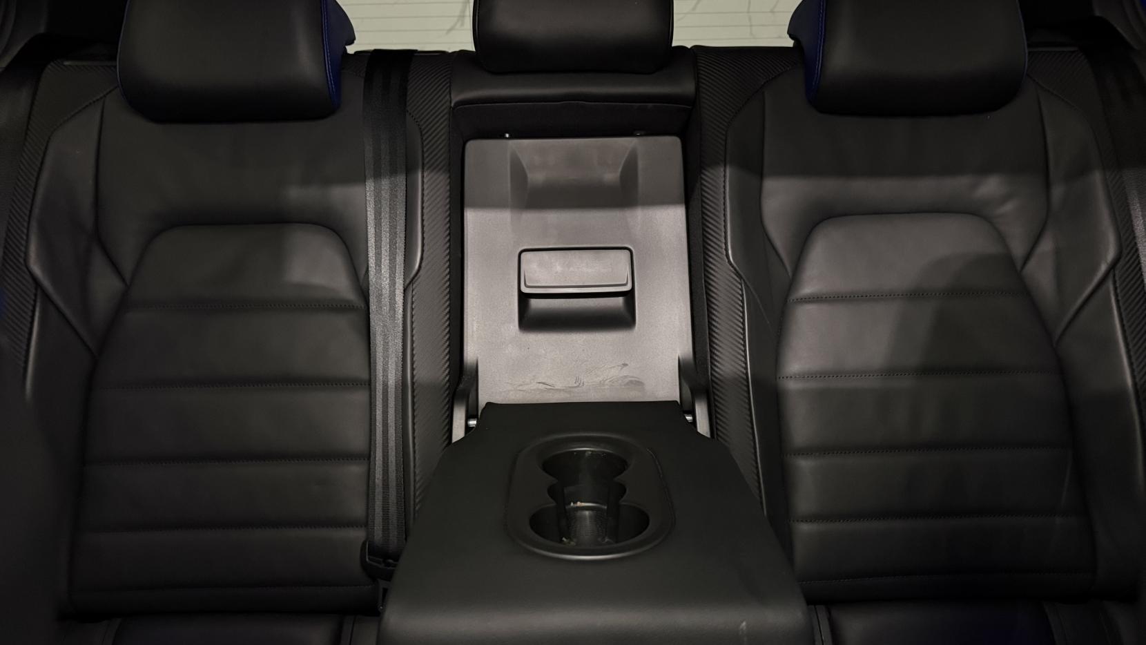 Volkswagen Golf view 10