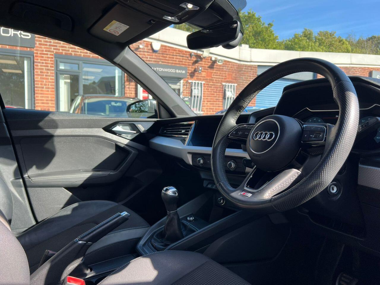 Audi A1 view 13