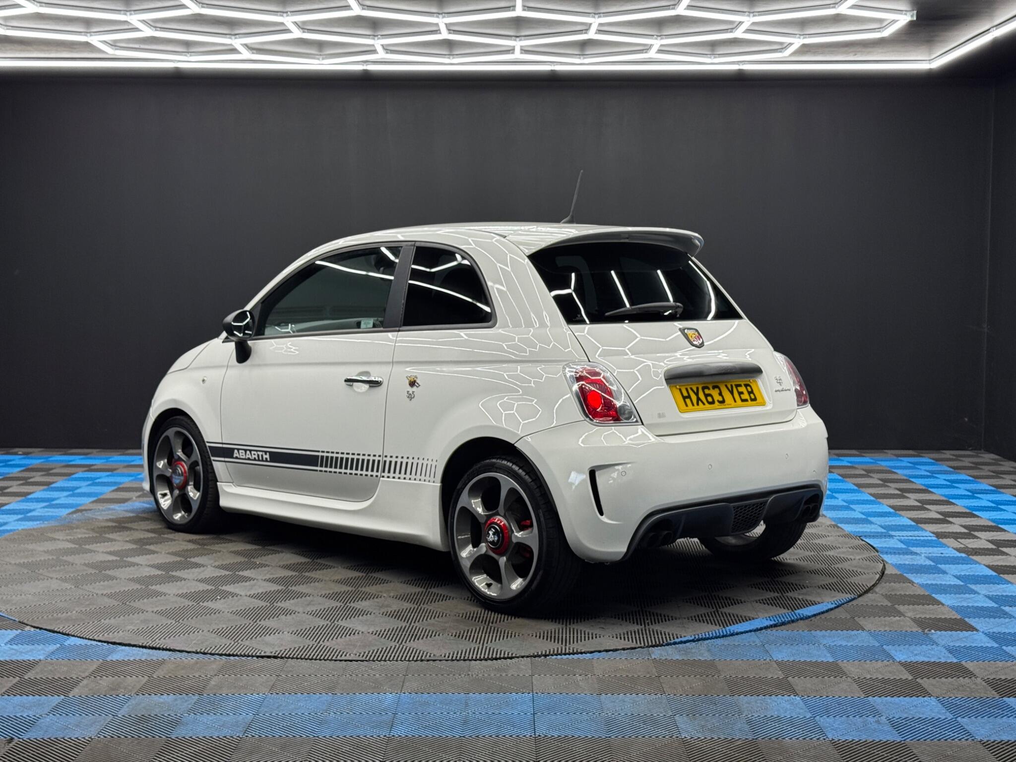 Abarth 595 view 7