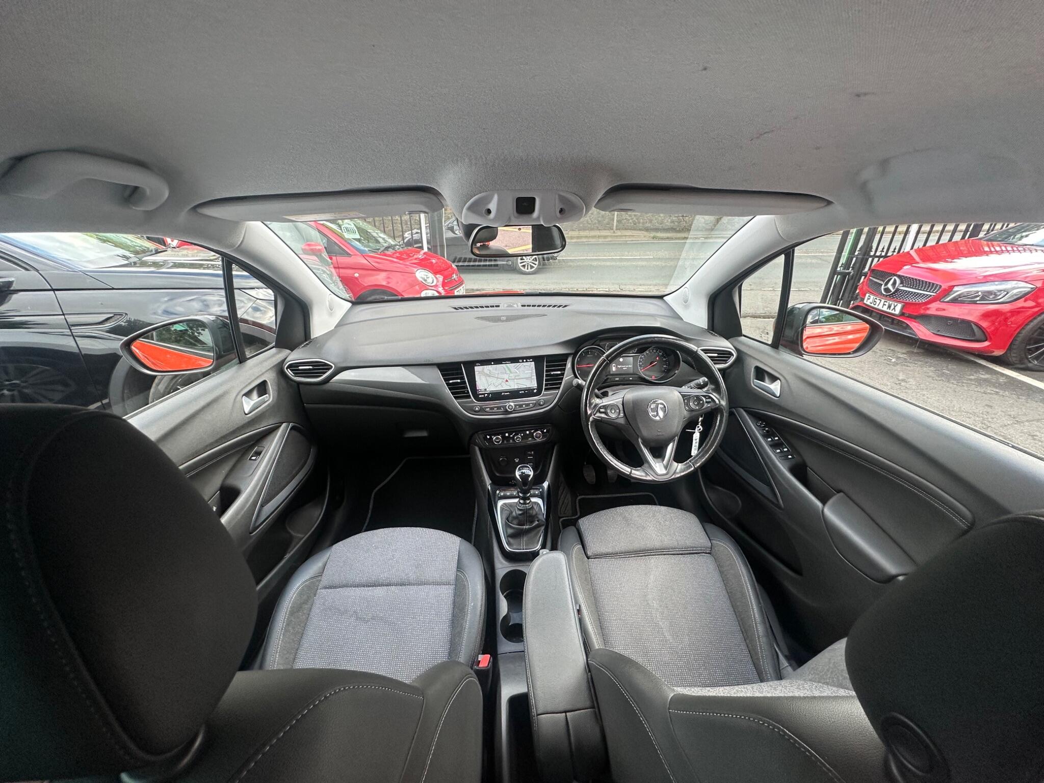 Vauxhall Crossland view 4