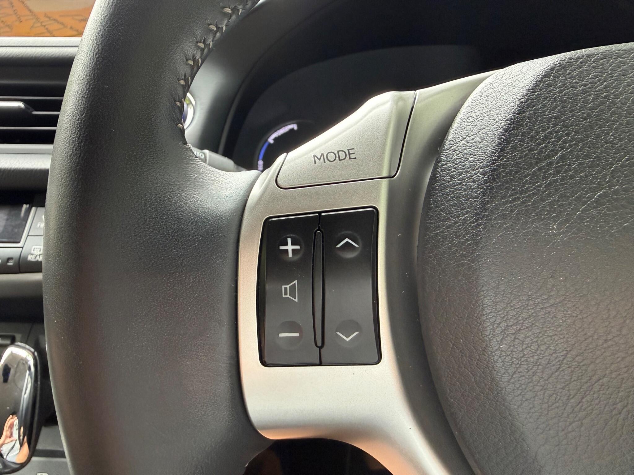 Lexus CT view 26