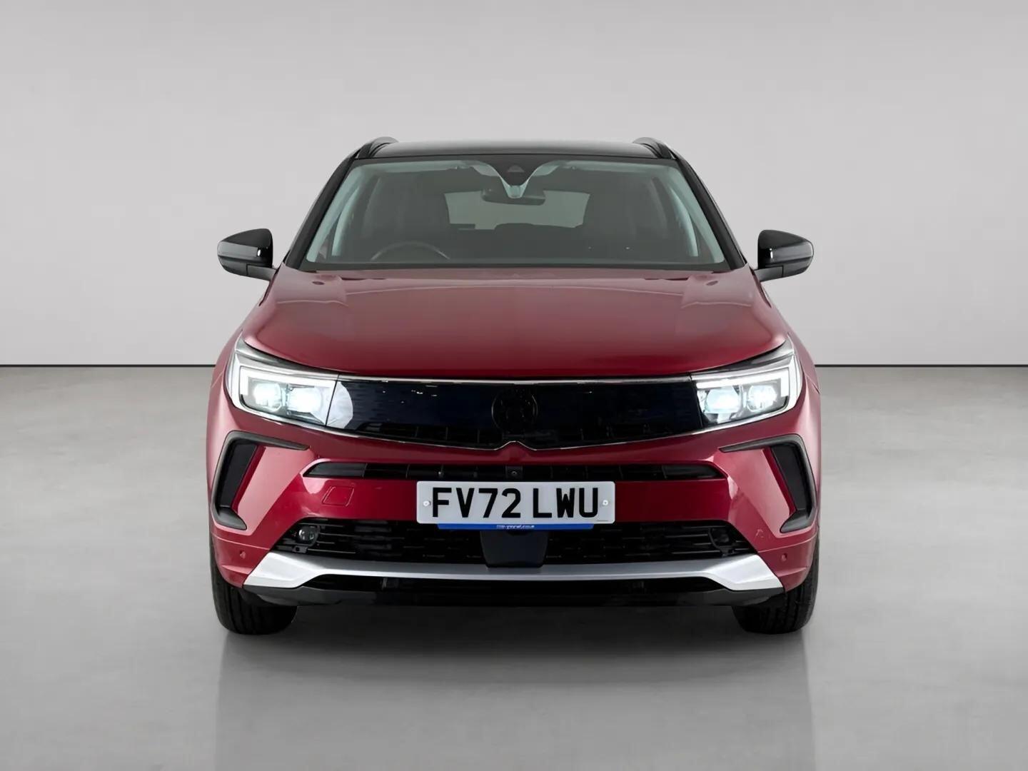 Vauxhall Grandland view 5