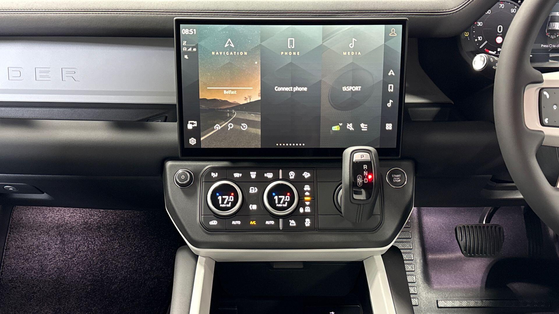 Land Rover Defender view 14