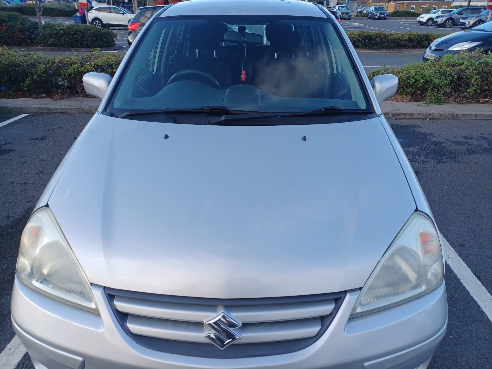 Suzuki Liana