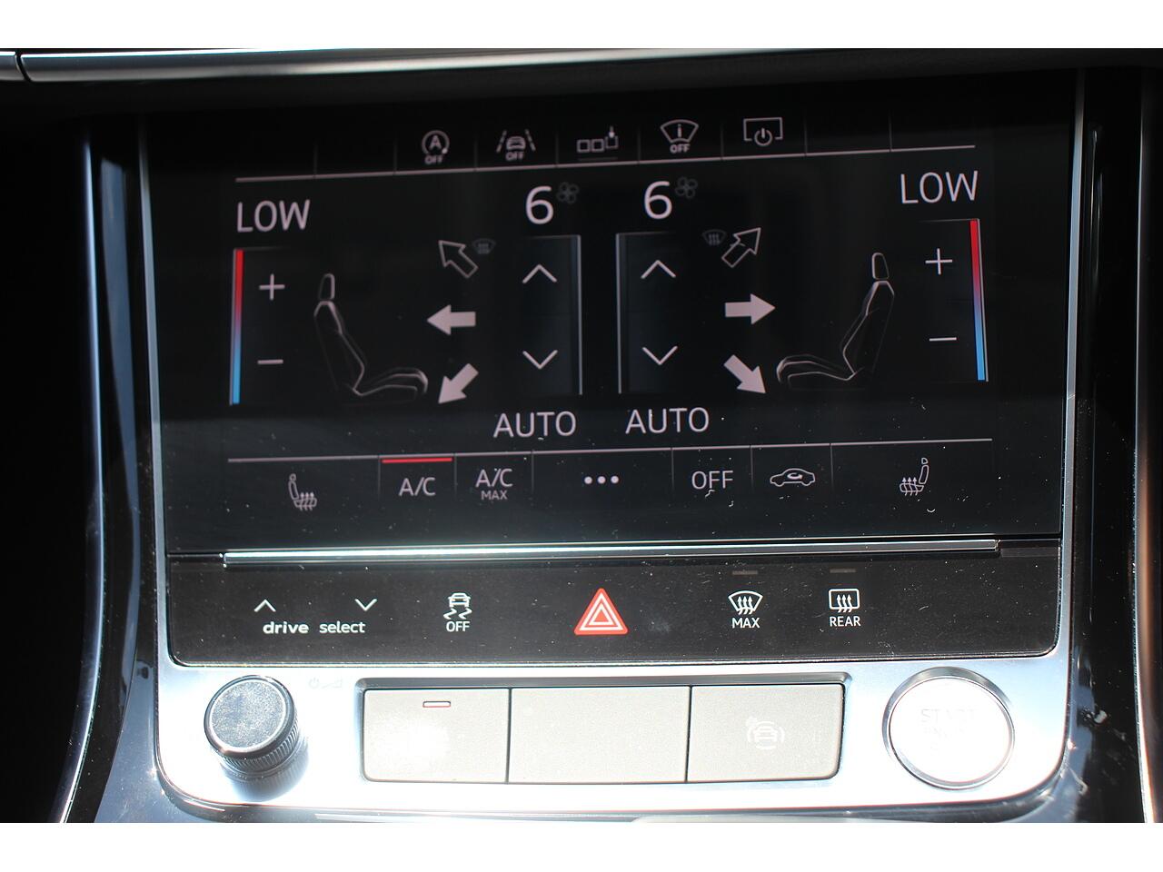 Audi A8 view 27