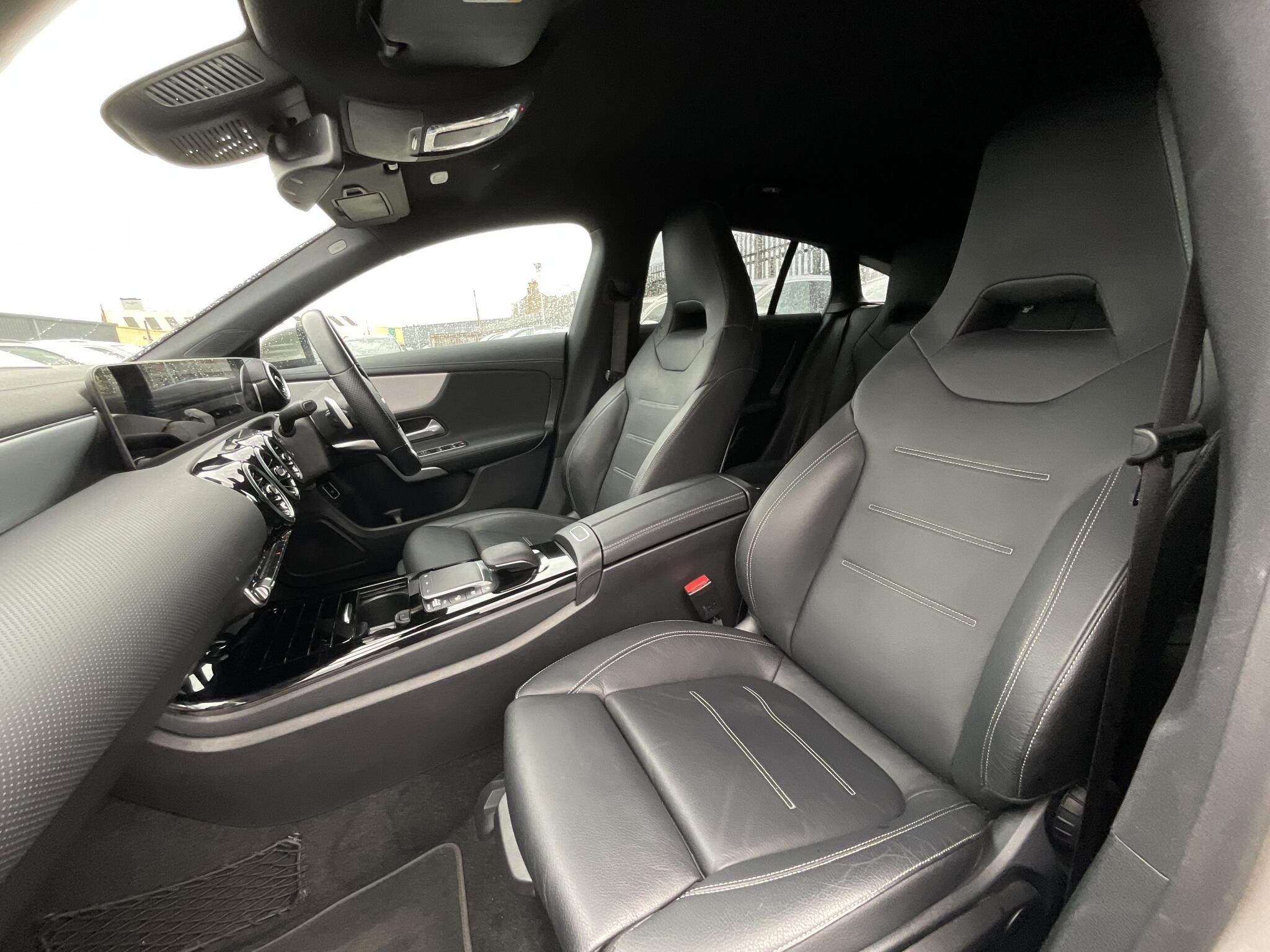 Mercedes-Benz Cla view 17