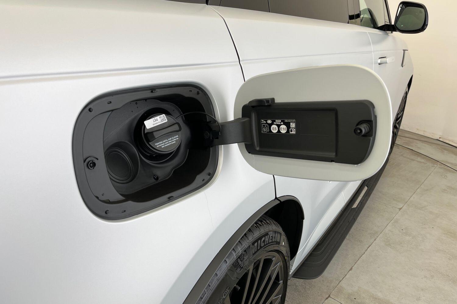 Land Rover Range Rover Sport view 20