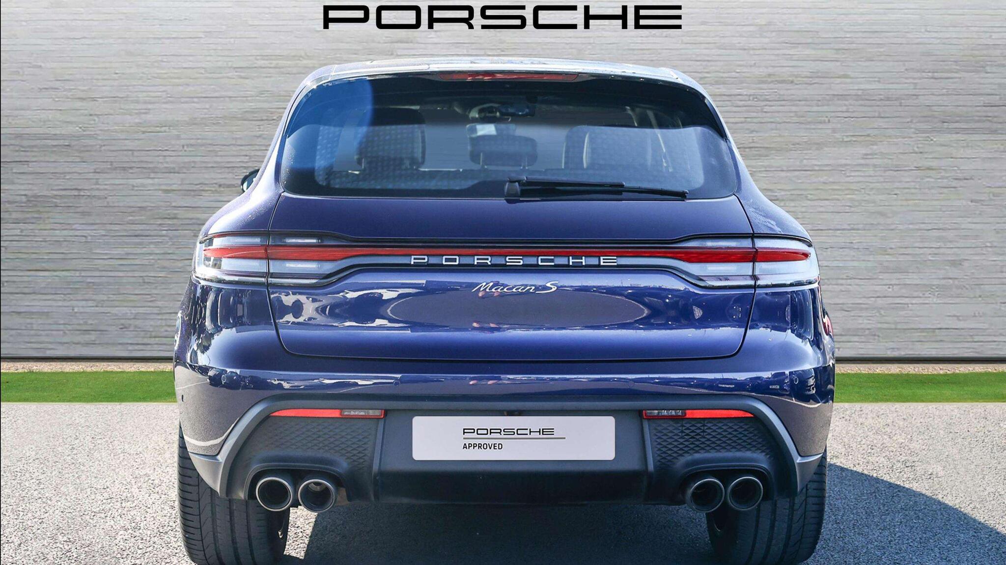 Porsche Macan view 9