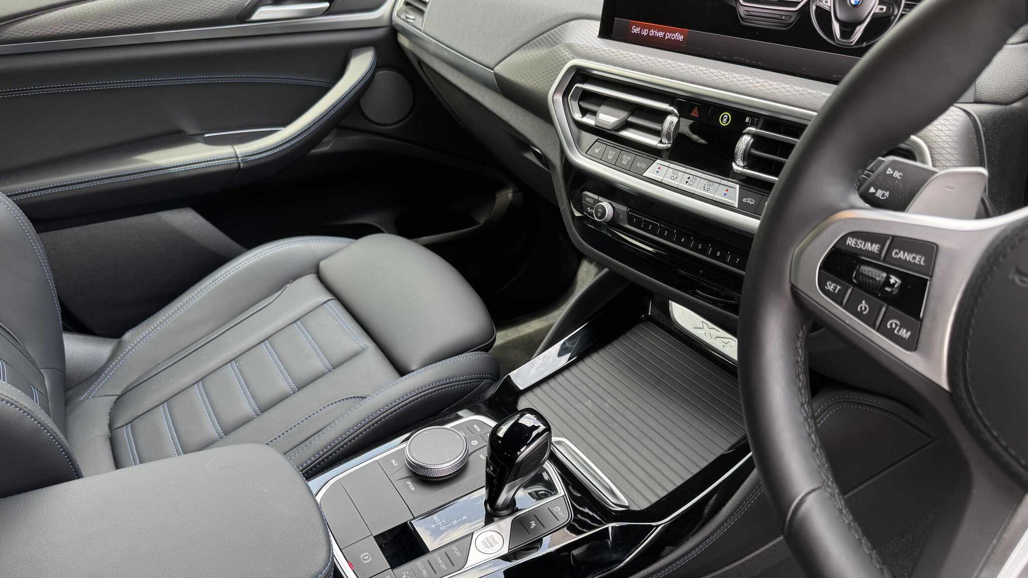 BMW X4 view 22