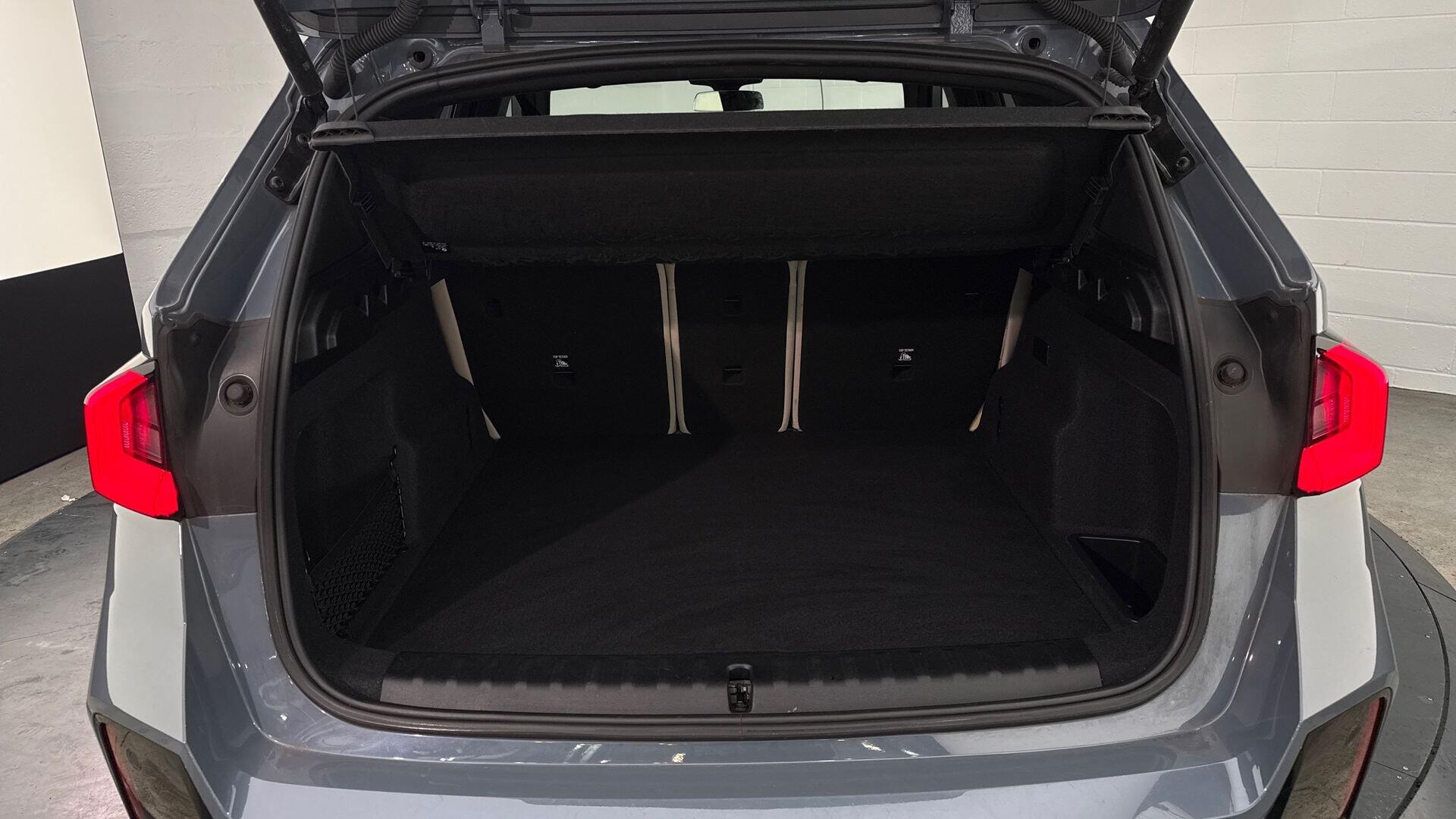 BMW Ix1 view 13