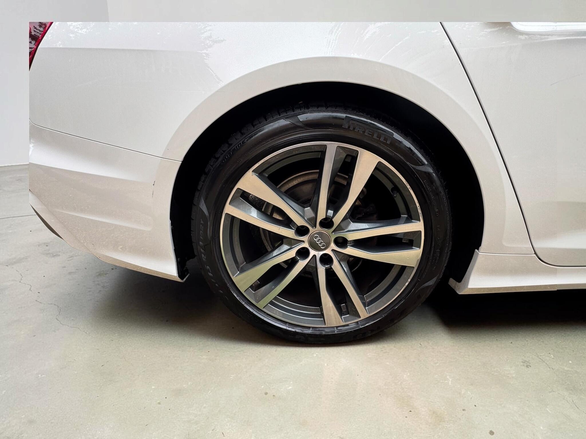 Audi A6 view 34