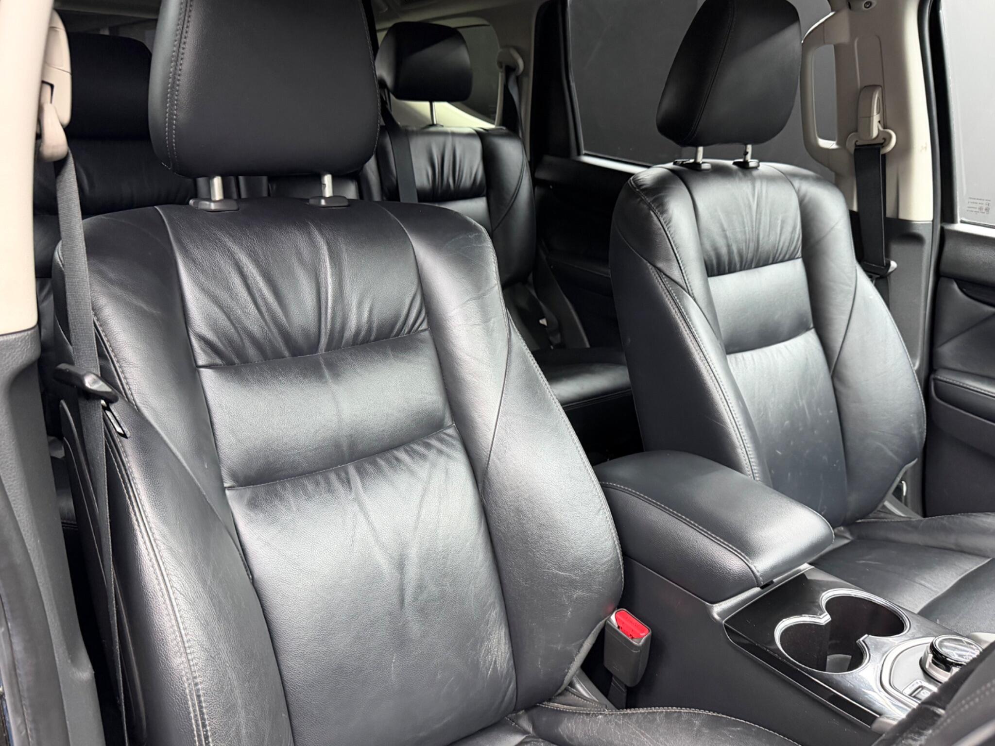Mitsubishi Shogun Sport view 12