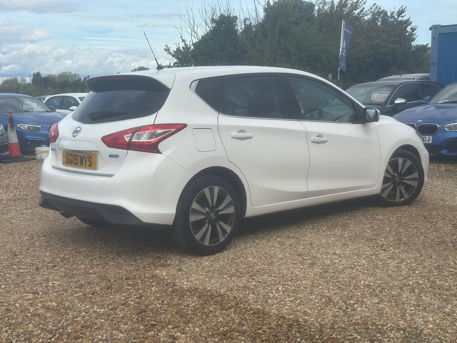 Nissan Pulsar view 3