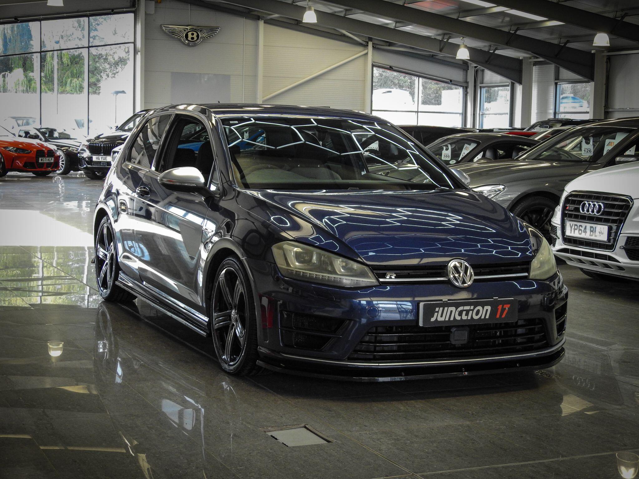 Volkswagen Golf view 5