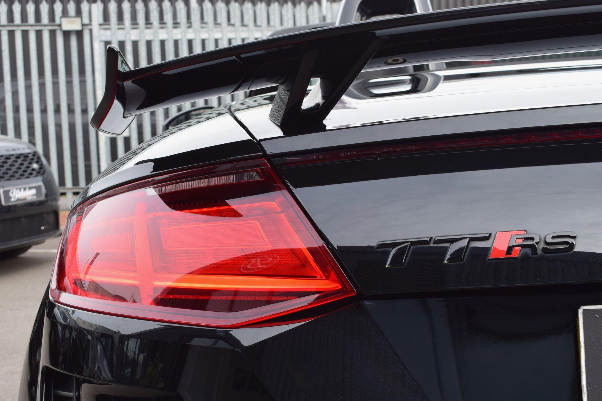 Audi TT RS view 37