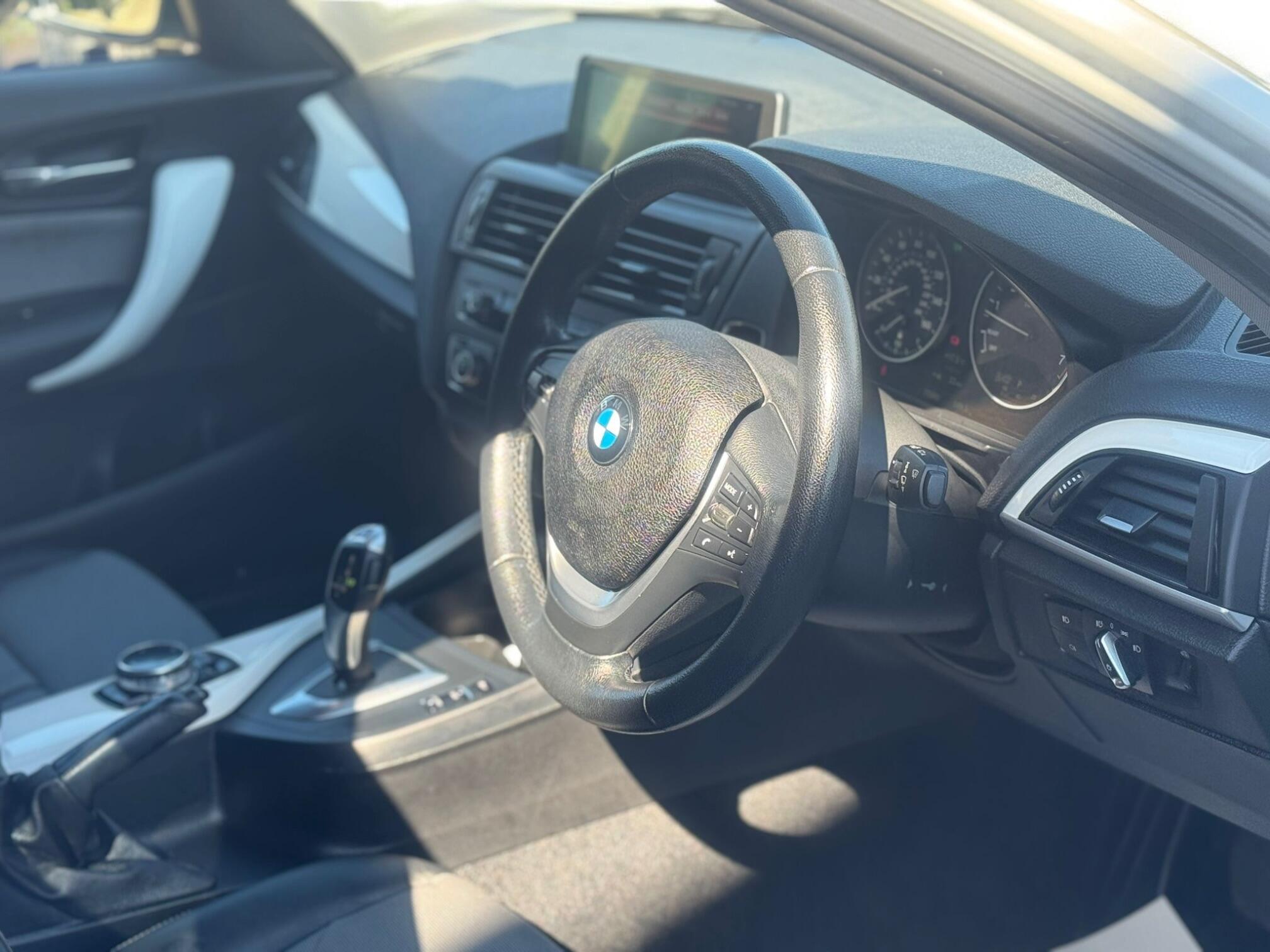 BMW 1 Series view 23