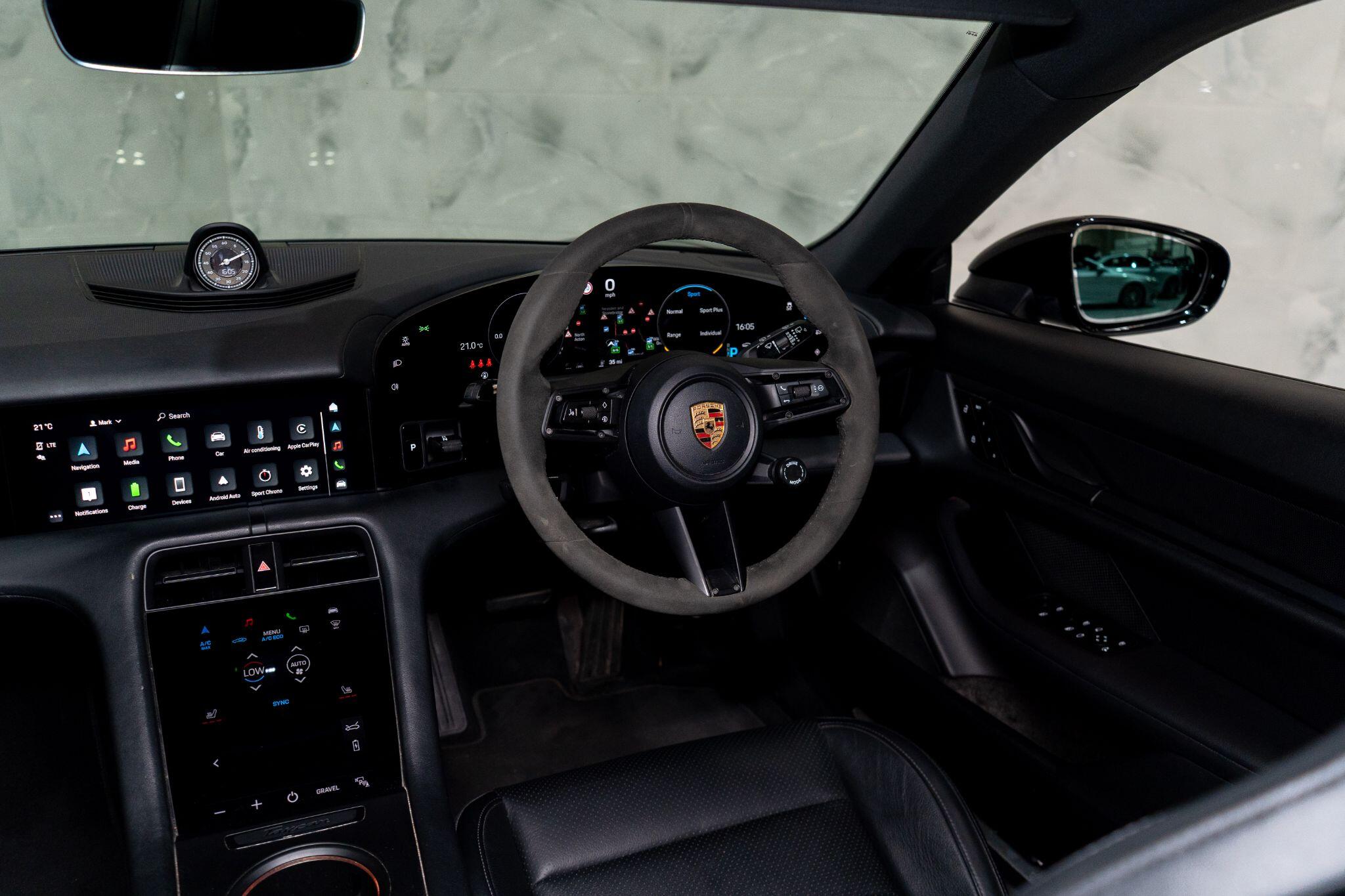Porsche Taycan view 14
