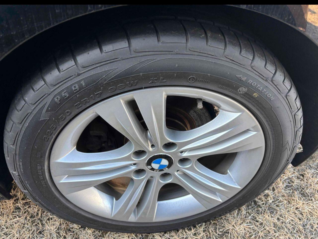 BMW 3 Series view 8