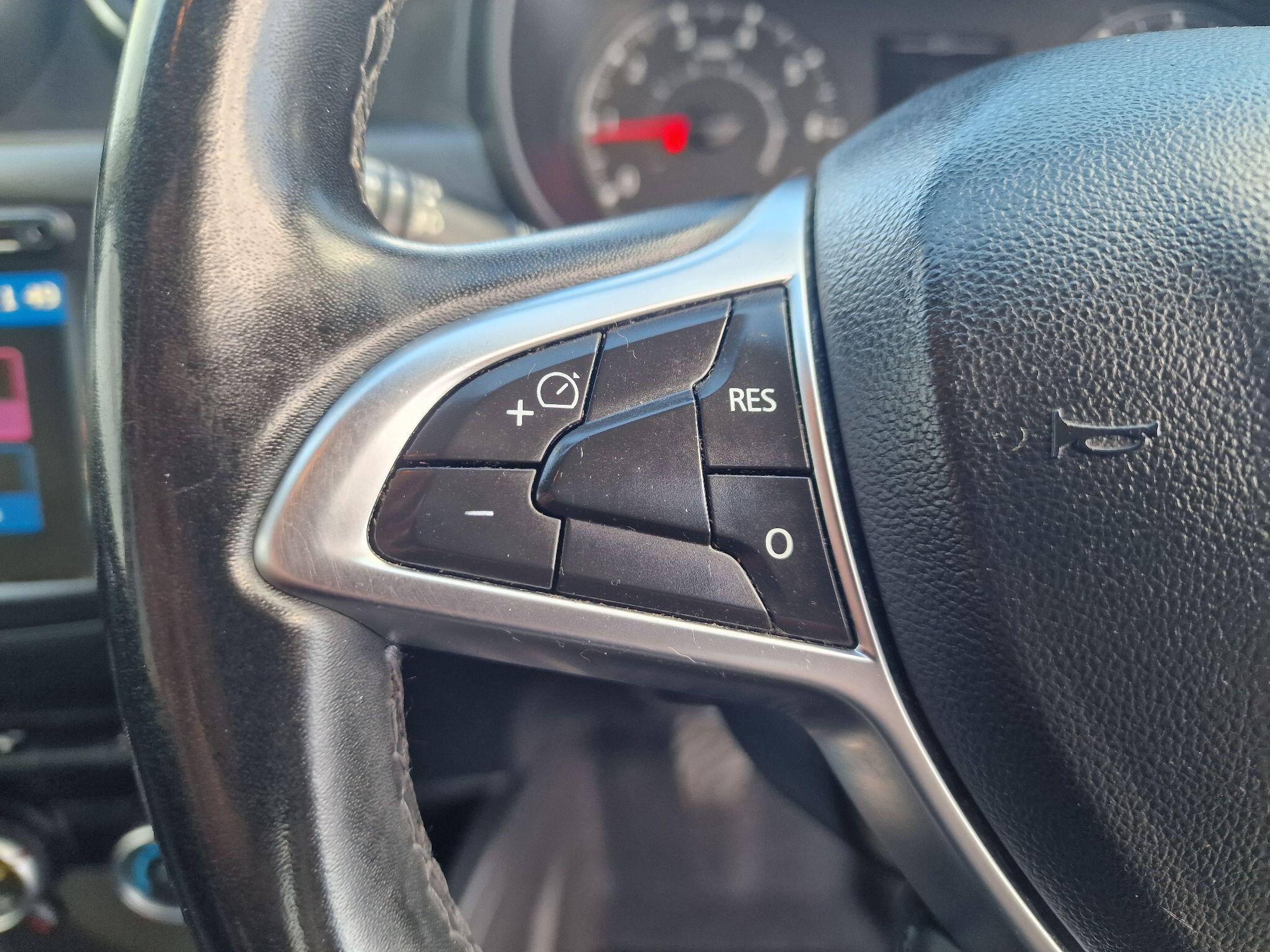Dacia Duster view 26