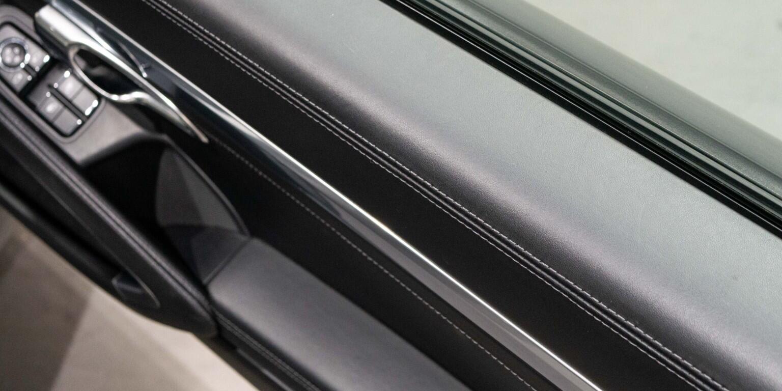 Porsche 911 view 25