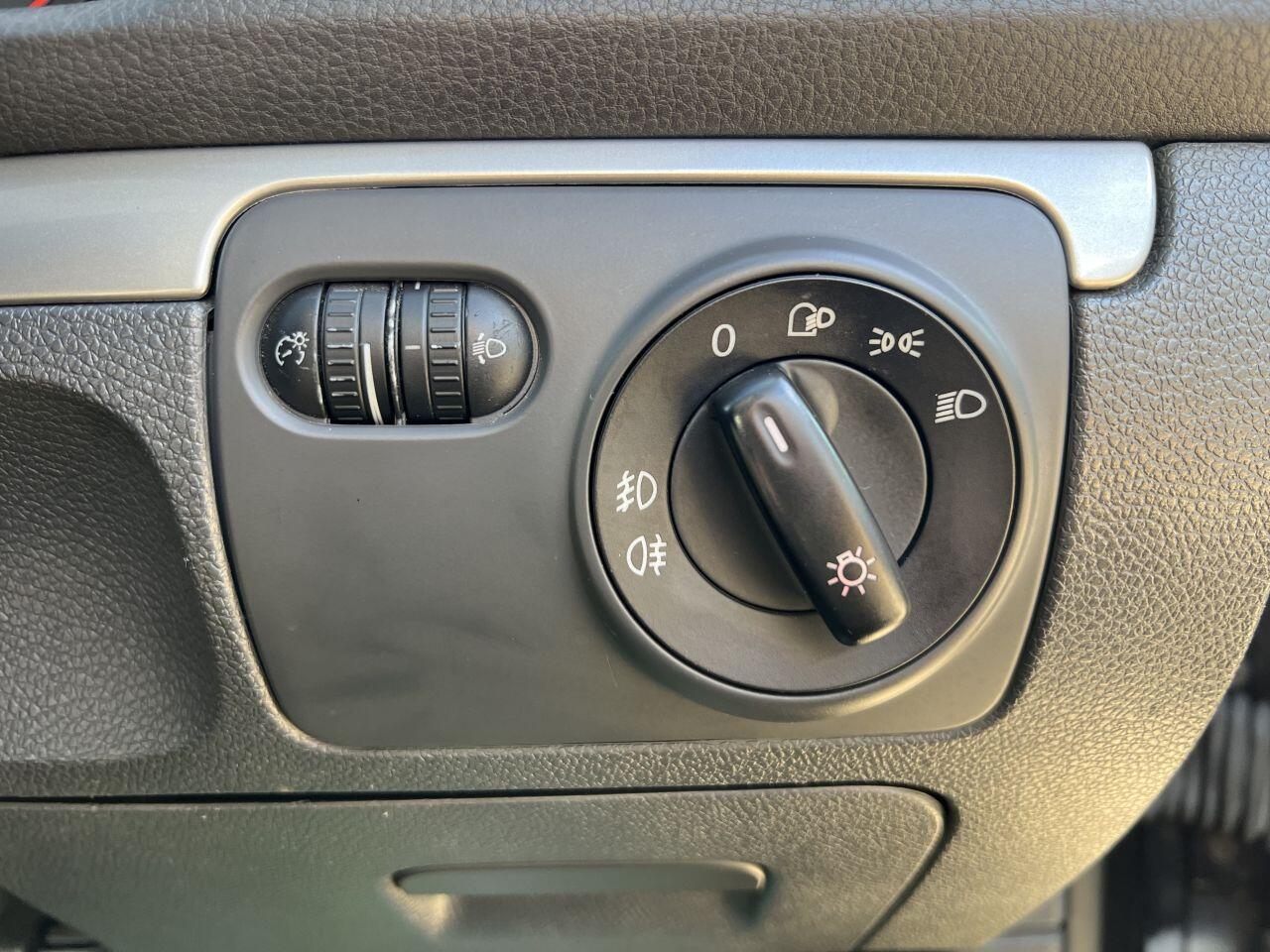 Volkswagen Golf view 37