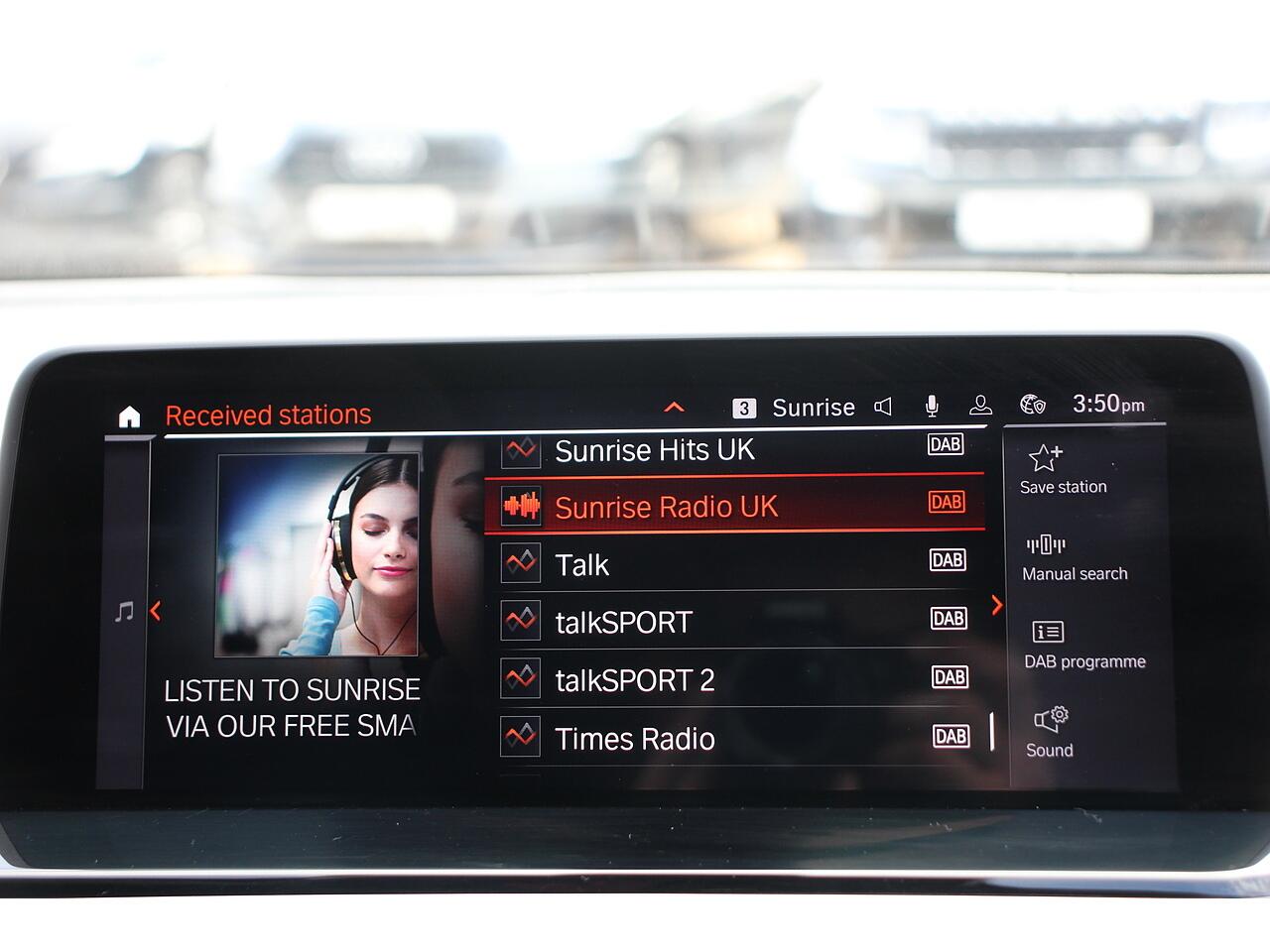 BMW X4 view 21