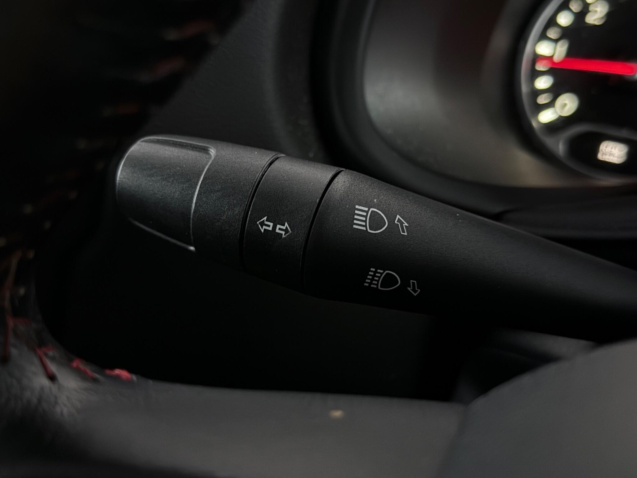 Jeep Renegade view 17