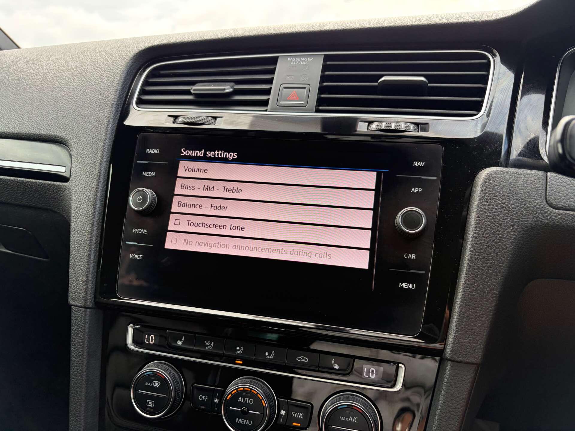 Volkswagen Golf view 47