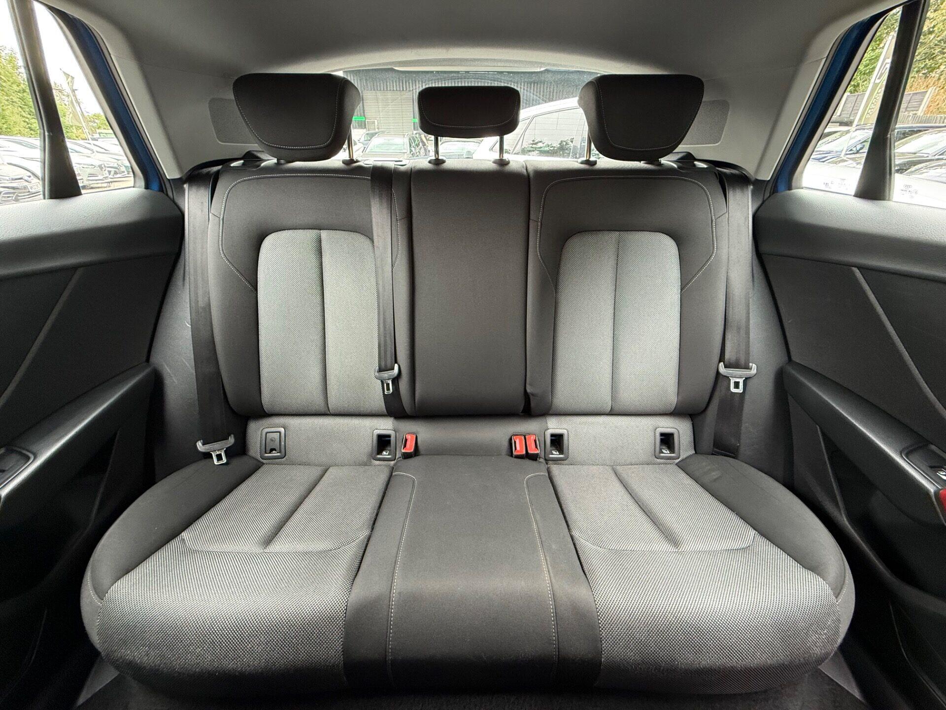 Audi Q2 view 16